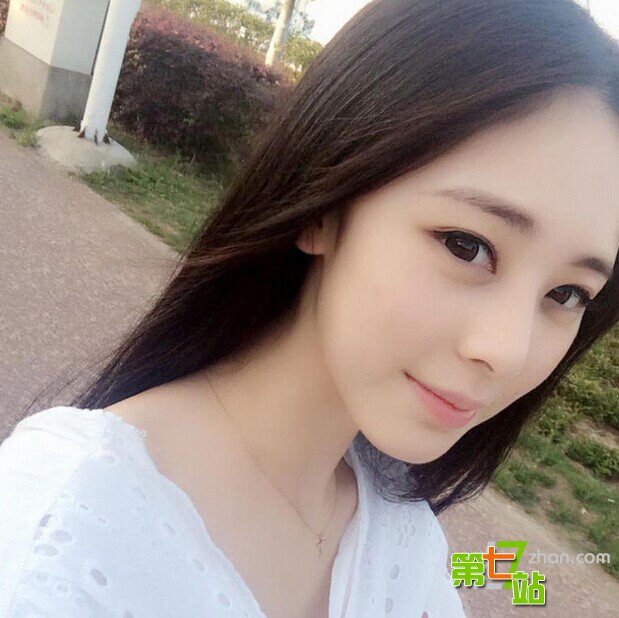 俄男人勾搭中国美女：这一幕国人受不了