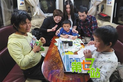 “小马云”范小勤成名后 要带他拍电影或做直播