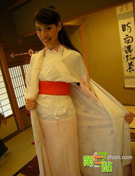日本女人和服真正用处揭秘 让人脸红不已
