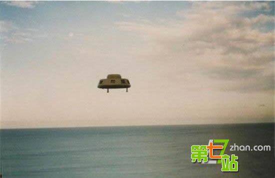 近30年经典UFO照片 外星人就在我们身边