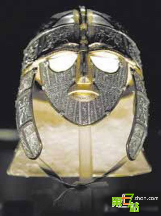 西汉千年神秘古墓出土：马蹄金金饼众多