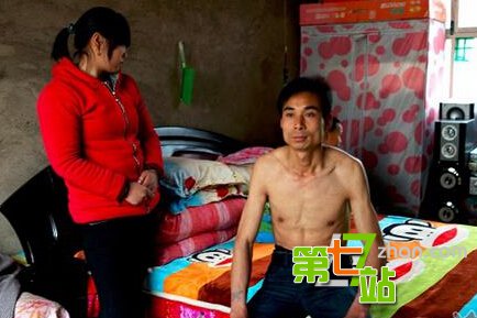 实拍农村留守男女的混乱关系：看后让你不敢相信