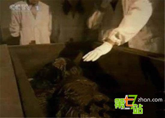 人死后为什么要守夜？专家揭秘人死后到阴间过程