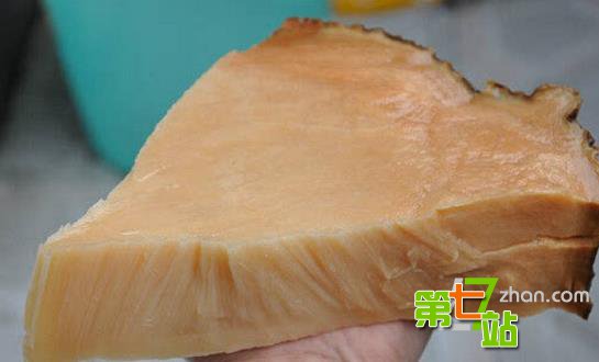 鱼塘打捞出一物 竟价值千万!