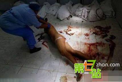停尸房不为人知的黑镜头 女尸火葬前处理