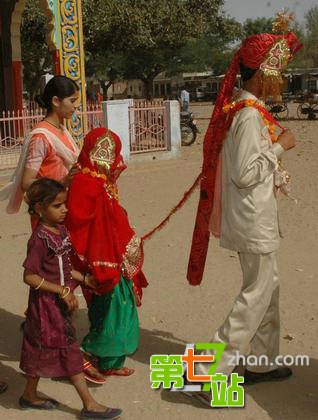 印度少女逃不过的命运：童婚陋习