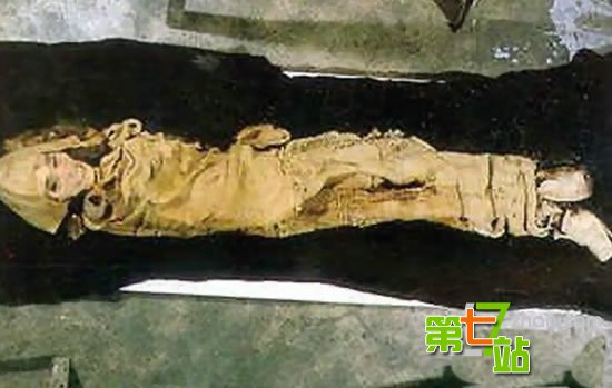 首揭新疆11大神秘未解之谜 喀纳斯湖水怪