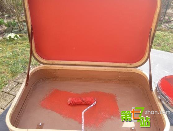 她捡一破烂行李箱 改造后吃惊!