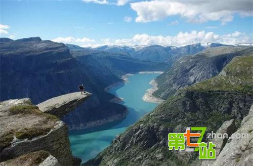 全球最危险的旅行体验项目 你敢挑战吗？