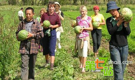 中国富商迎娶俄国美女：婚后竟过这样的生活