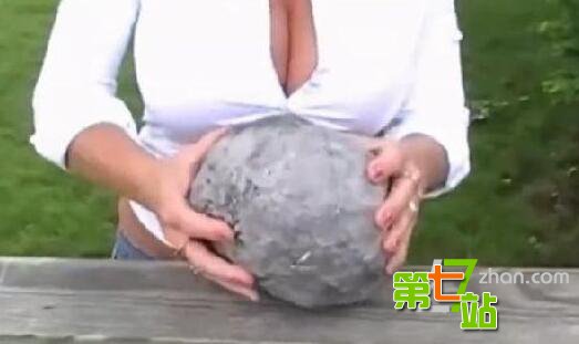 这块臭石头竟价值数百万：在古代只有皇帝能享用